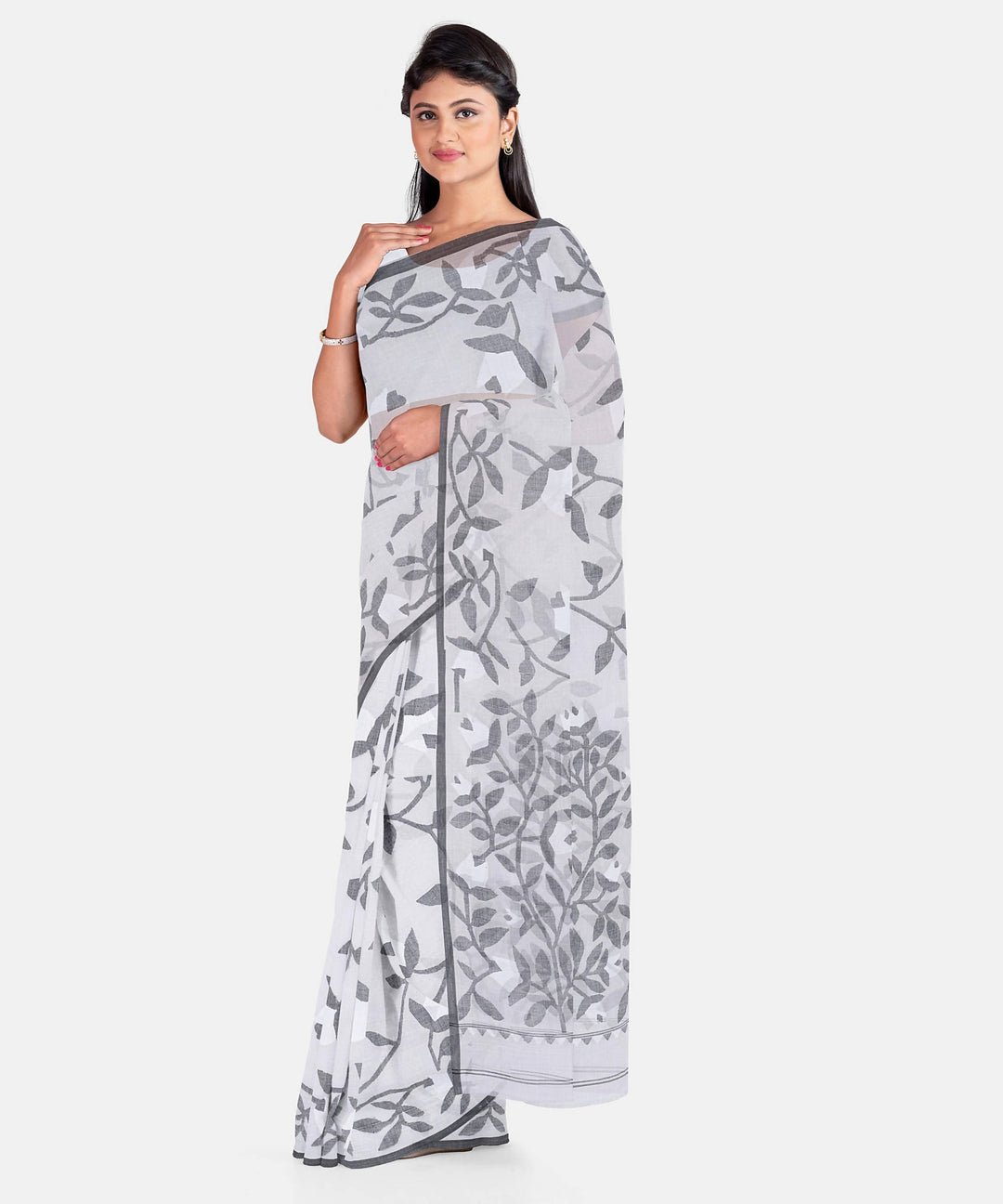 Traditional Jamdani Saree